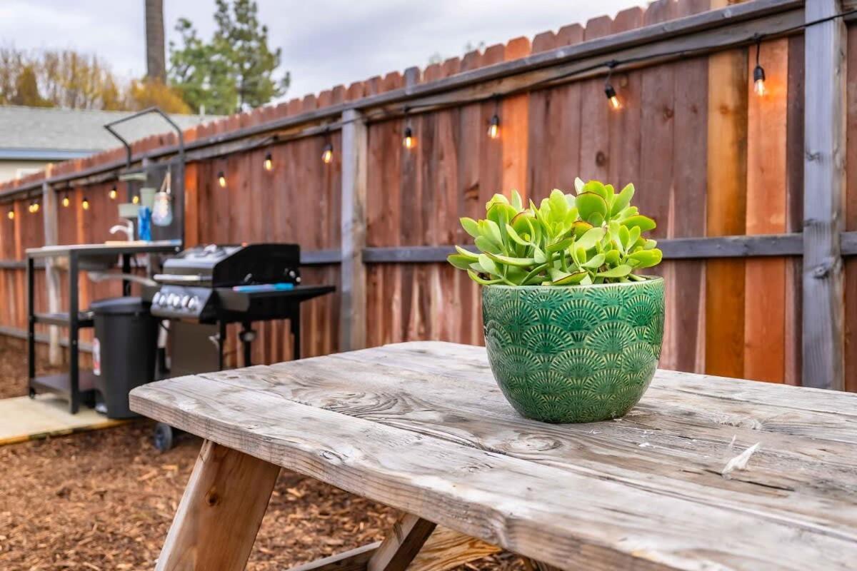 Glamping In The Urban Hotel Glendora Buitenkant foto