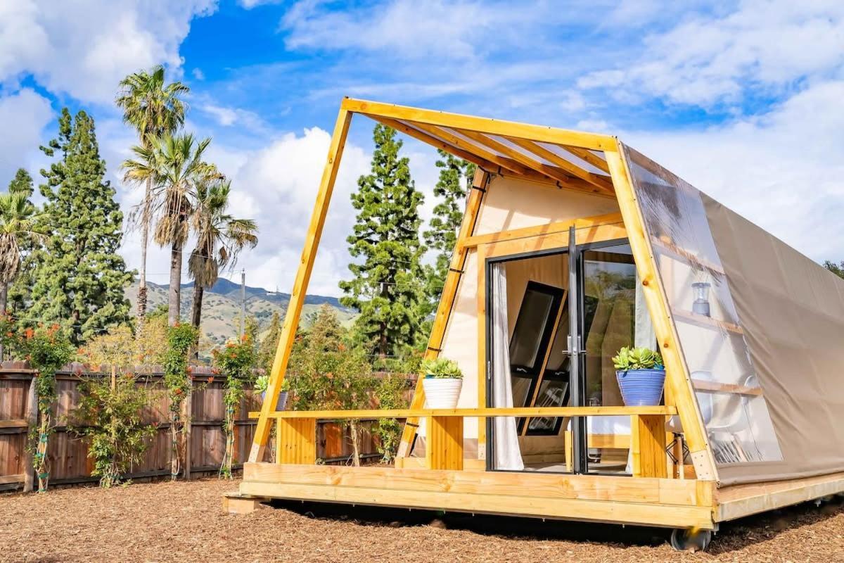 Glamping In The Urban Hotel Glendora Buitenkant foto